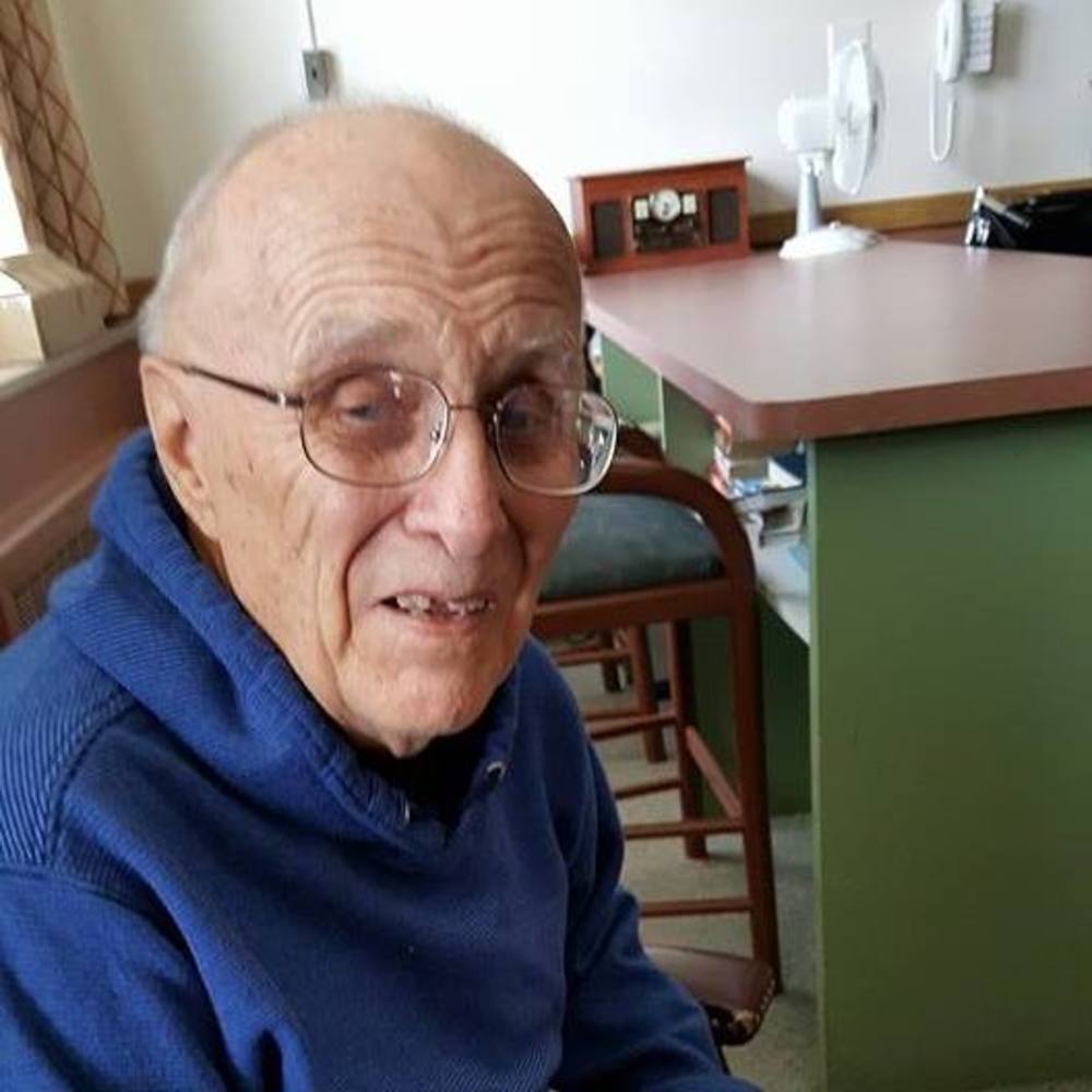 Meet your Posher, Sandy